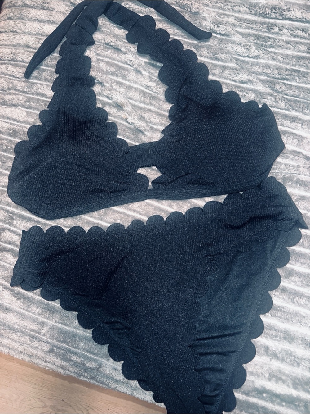 Scalloped Edge Black Bikini Set - Women's Swim